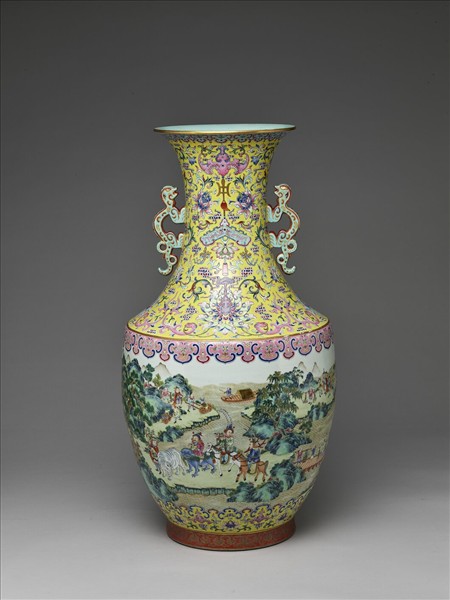 粉彩職貢圖龍耳瓶