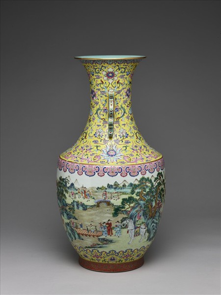 粉彩職貢圖龍耳瓶