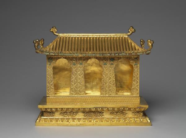 鍍金漢式亭閣式龕-內供銀泥金度母像