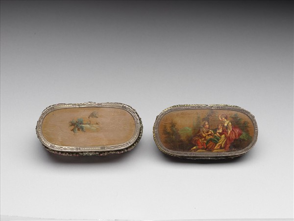 銀嵌寶石漆鼻煙盒