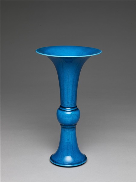 孔雀綠釉蕉葉饕餮紋觚