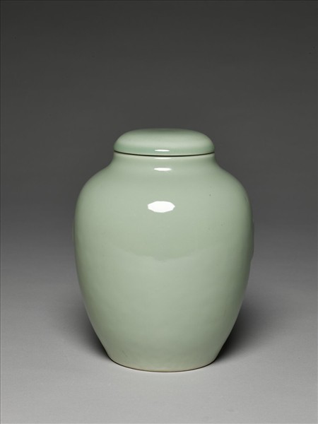 冬青釉蓋罐