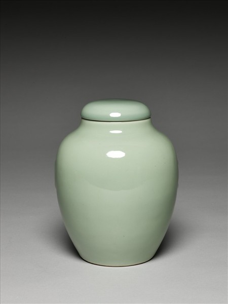 冬青釉蓋罐