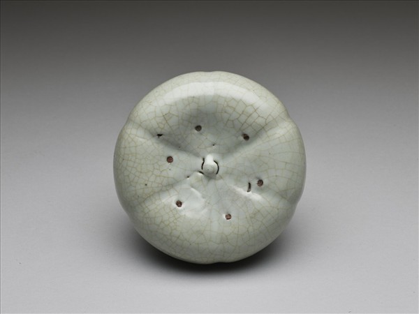 仿官釉青瓷花式洗