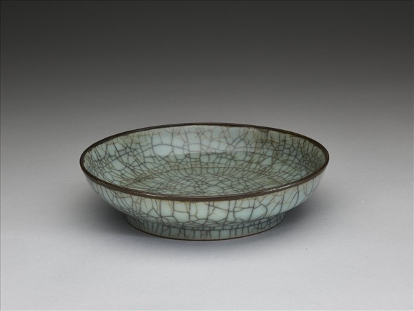 哥窯 灰青圓碟