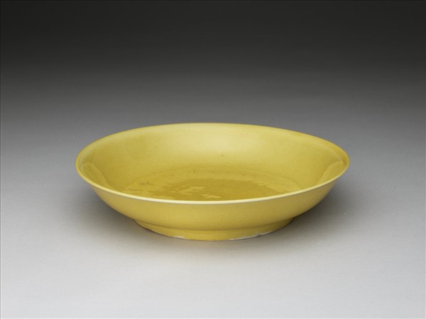 黃釉盤