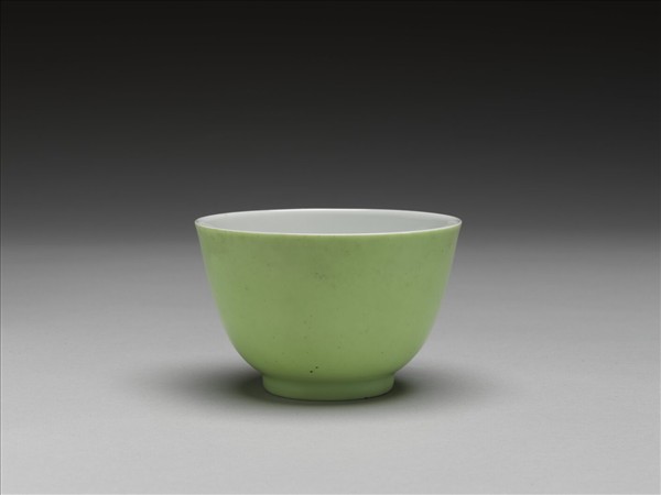 綠釉杯