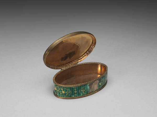 西洋內填琺瑯橢圓盒