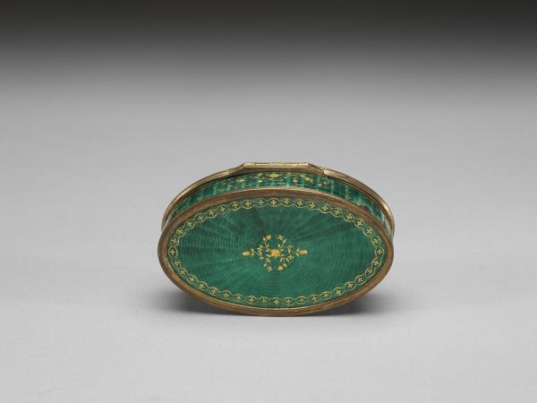 西洋內填琺瑯橢圓盒