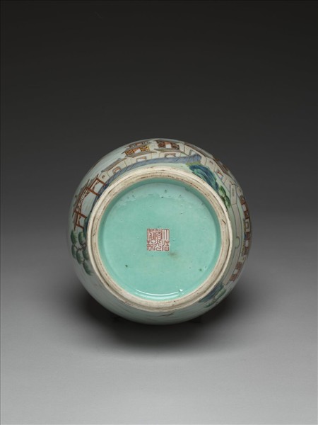 粉彩山水樓閣圖雙耳瓶