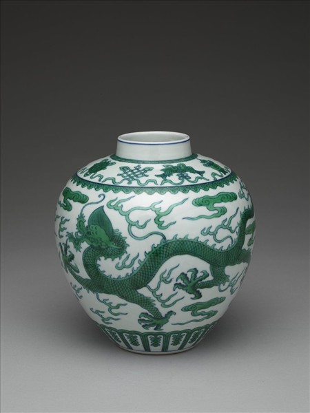 綠彩龍紋罐