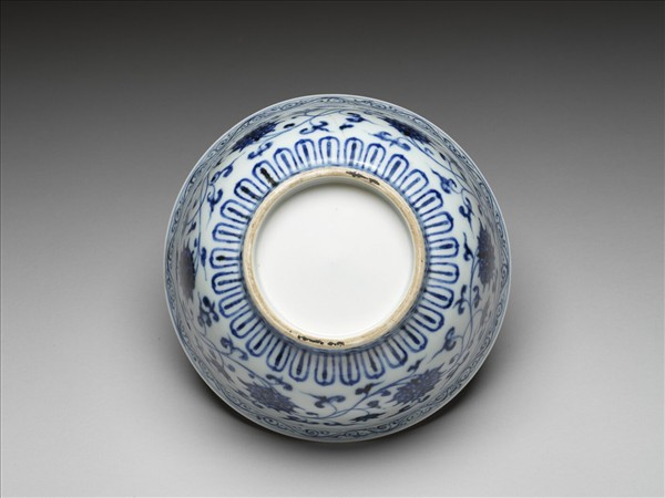 青花四季花卉紋碗