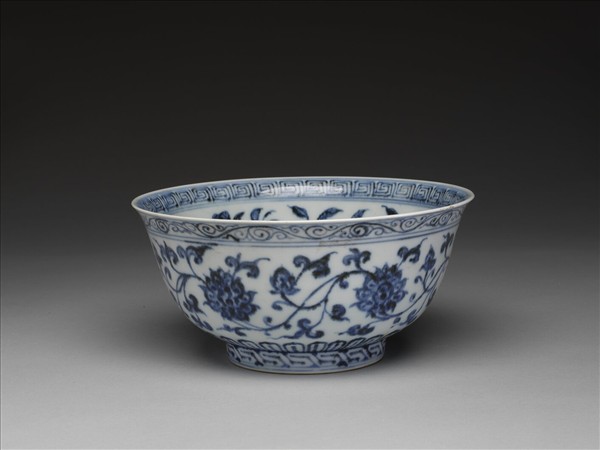 青花四季花卉紋碗
