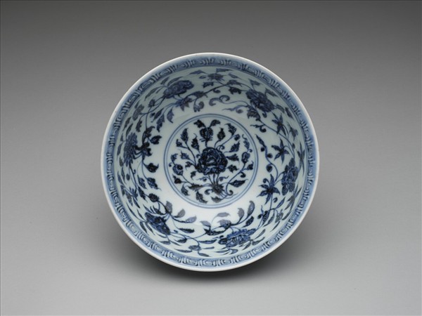 青花四季花卉紋碗