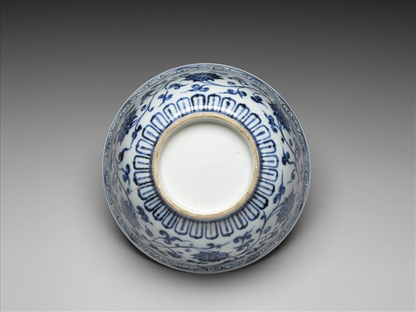 青花四季花卉紋碗