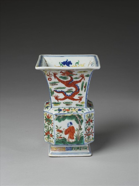 五彩龍鳳人物紋尊