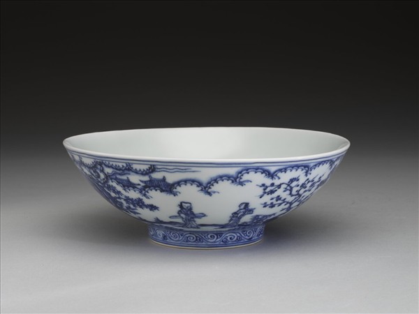 青花庭園仕女圖碗