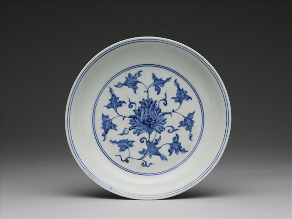 青花番蓮紋盤