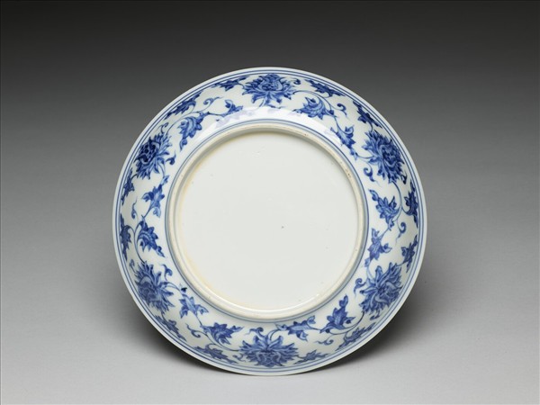 青花番蓮紋盤