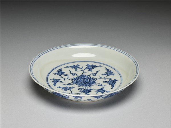 青花番蓮紋盤