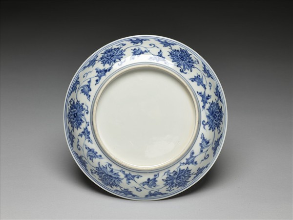 青花番蓮紋盤