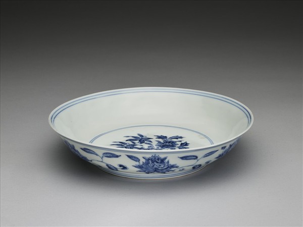 青花花卉紋盤