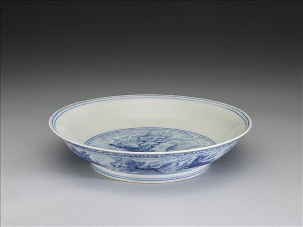 青花波濤海獸紋盤
