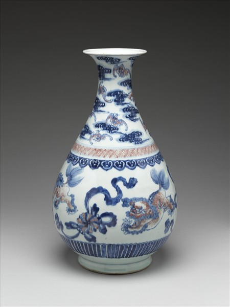 青花釉裡紅雲蝠獅子紋玉壺春瓶