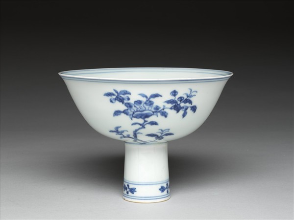 青花茶花紋高足碗