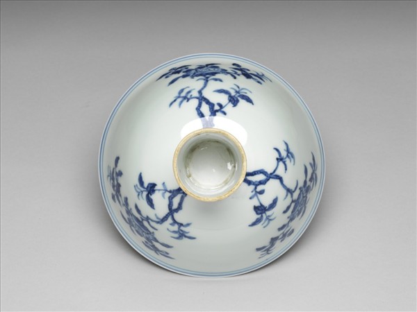 青花茶花紋高足碗