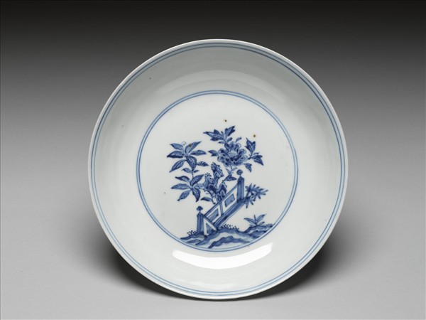 青花花卉紋盤