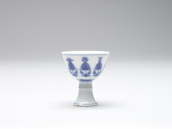 青花八寶高足杯