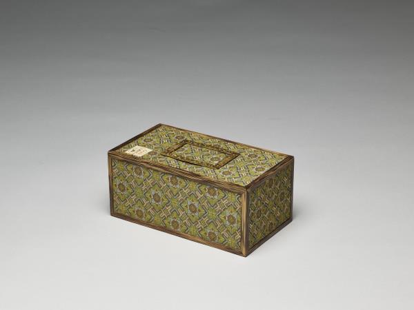 乾隆「采挹流霞」箱