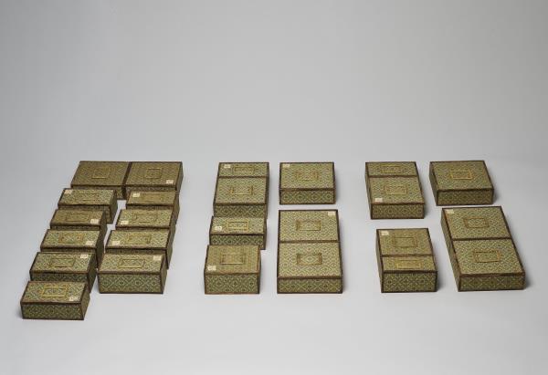 乾隆「采挹流霞」箱