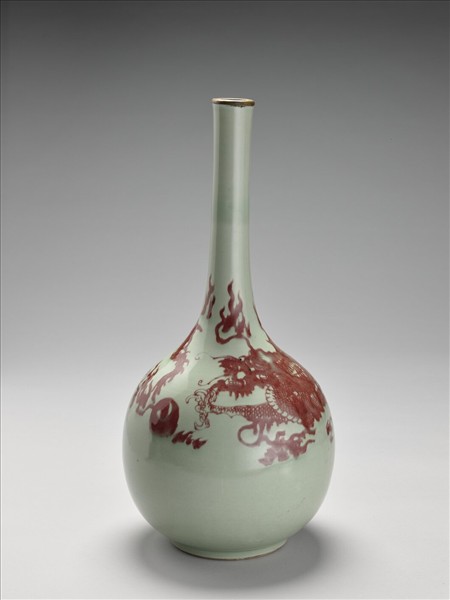 青瓷釉裡紅龍紋瓶