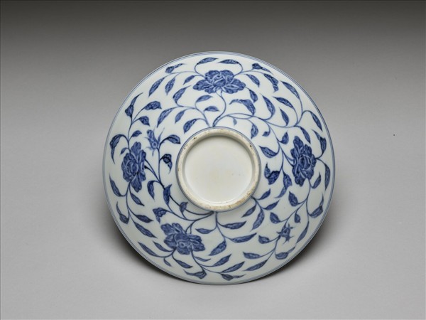 青花月季花紋碗