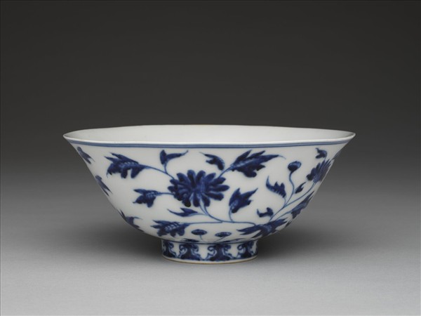 青花菊花紋碗