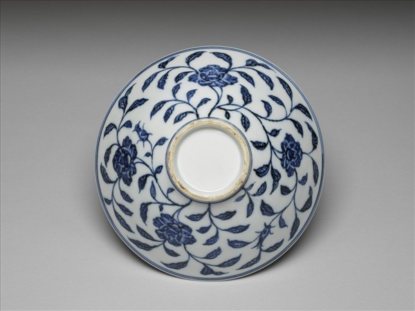 青花月季花紋碗