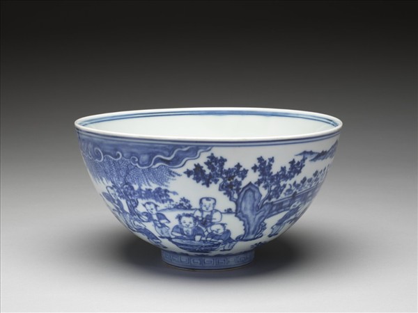 青花嬰戲圖碗