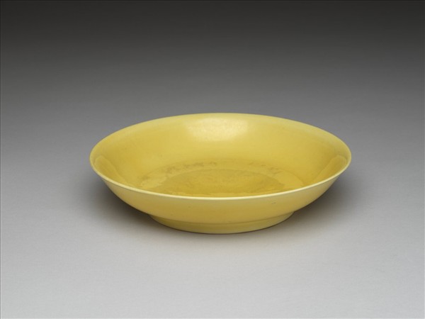 黃釉碟