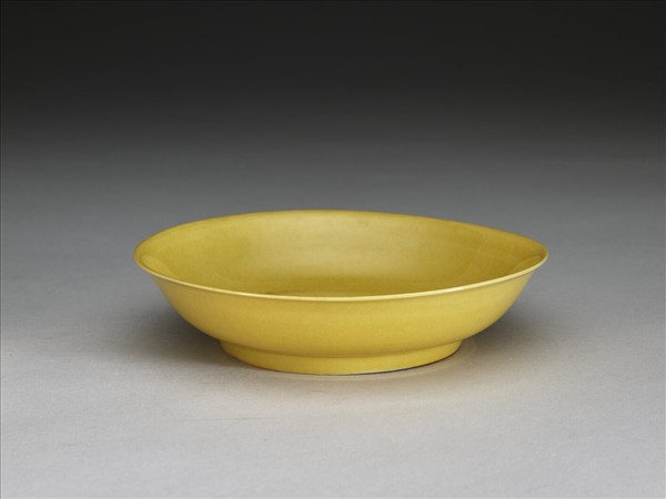 黃釉碟