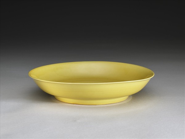 黃釉碟