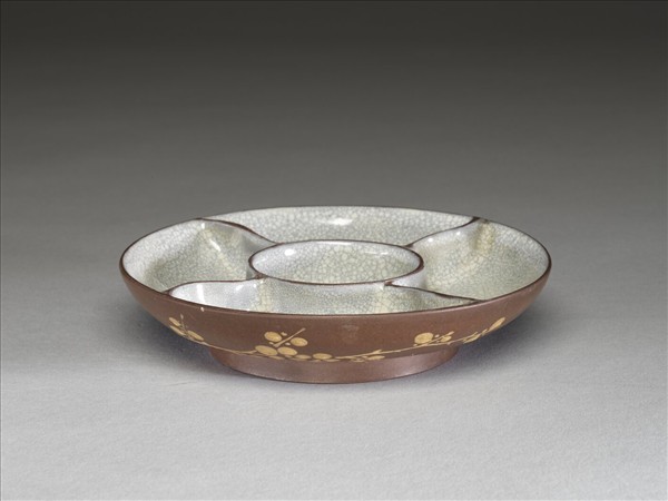 紫砂泥繪梅花紋攢盤