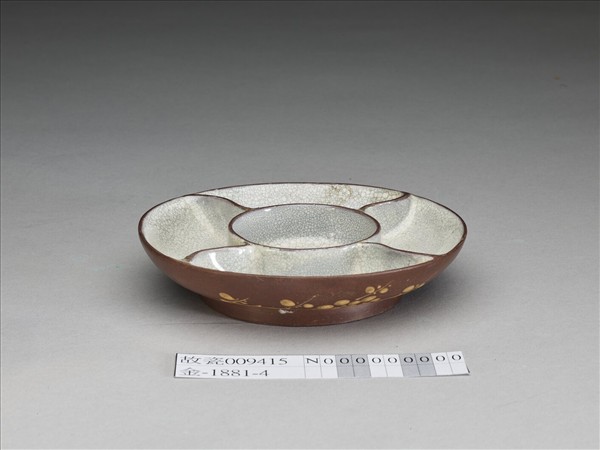 紫砂泥繪梅花紋攢盤