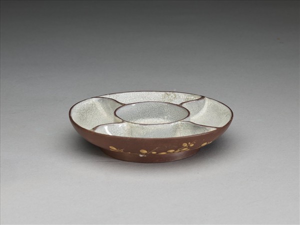 紫砂泥繪梅花紋攢盤