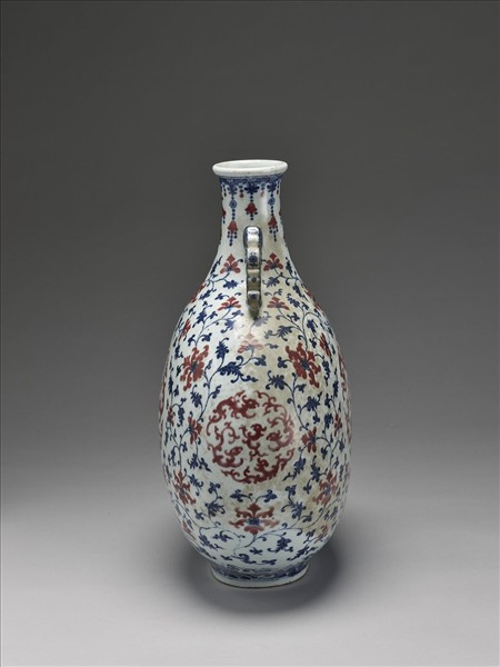 青花釉裡紅番蓮龍紋扁壺