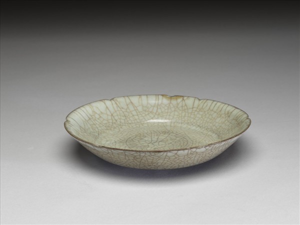 哥窯 青瓷葵口盤