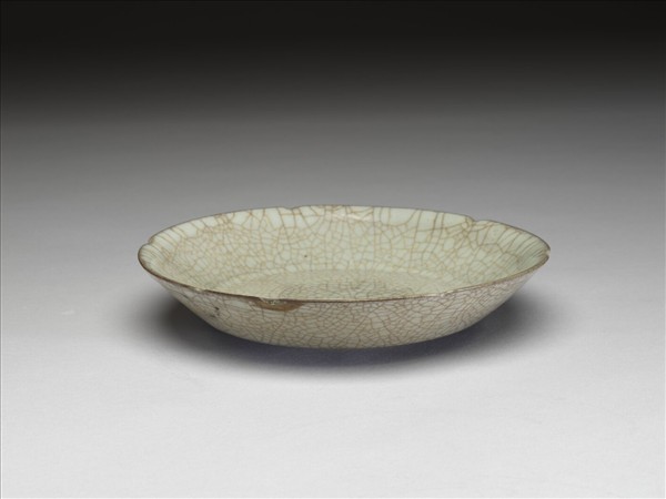 哥窯 青瓷葵口盤