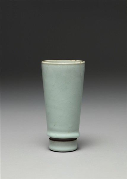 仿官釉青瓷花插