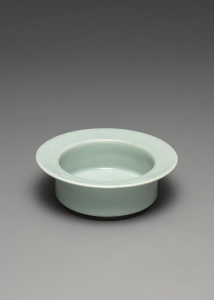 龍泉窯 青瓷折沿洗